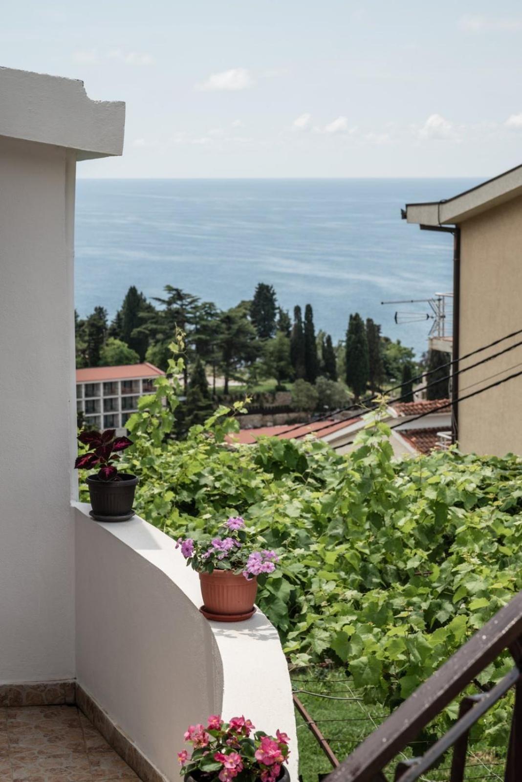 Adriatic Sea View Rooms Улцинь Екстер'єр фото
